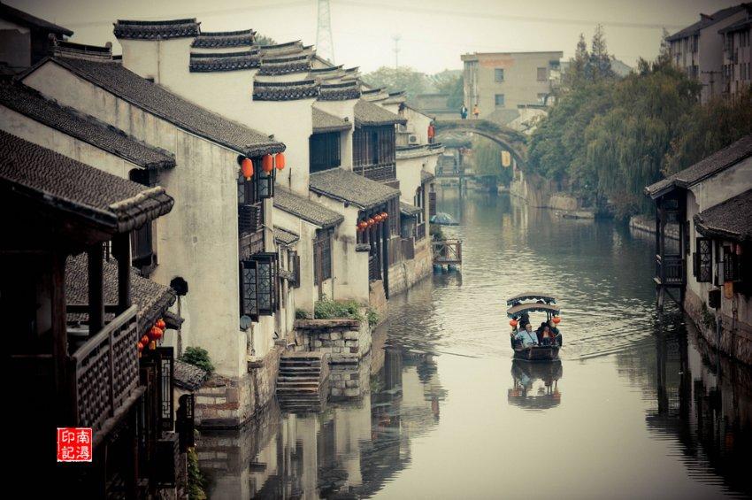 Please help me get the money 这句话是不是含有威胁的意思？游戏画面